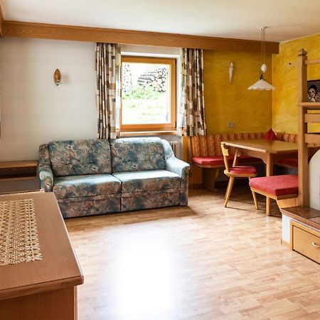 Garni Juri Bed & Breakfast La Villa  Exterior photo