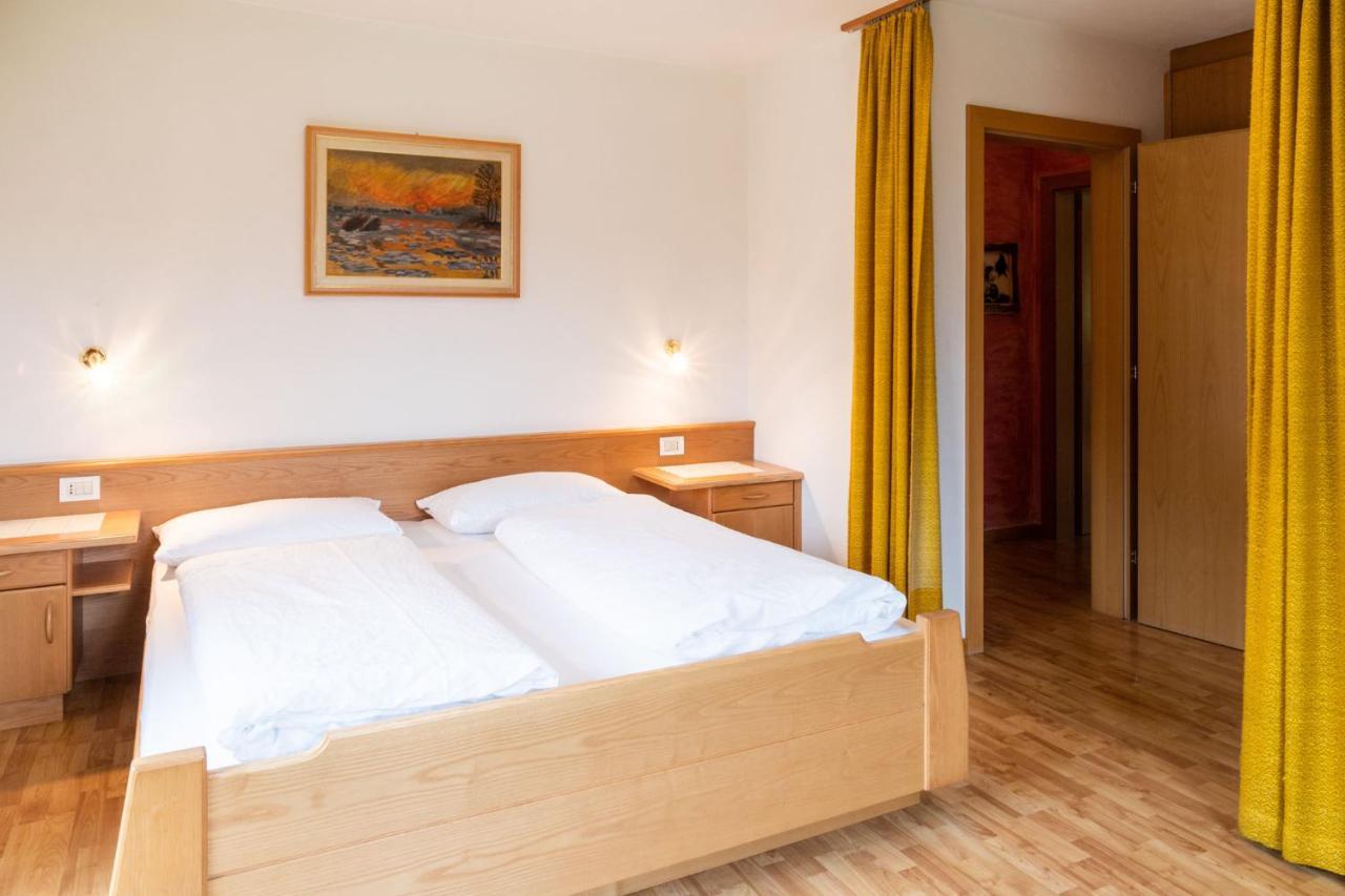 Garni Juri Bed & Breakfast La Villa  Exterior photo