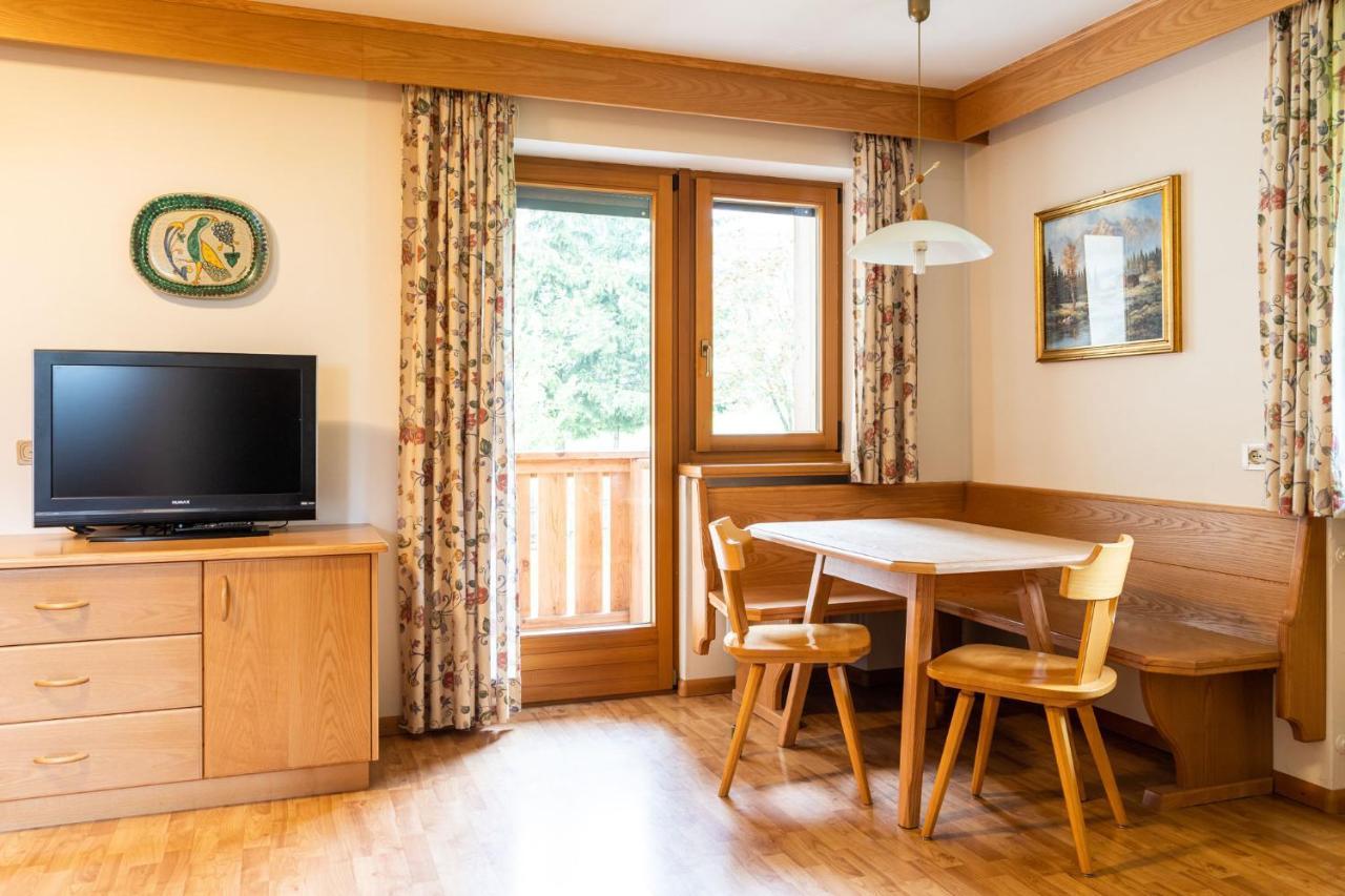 Garni Juri Bed & Breakfast La Villa  Exterior photo